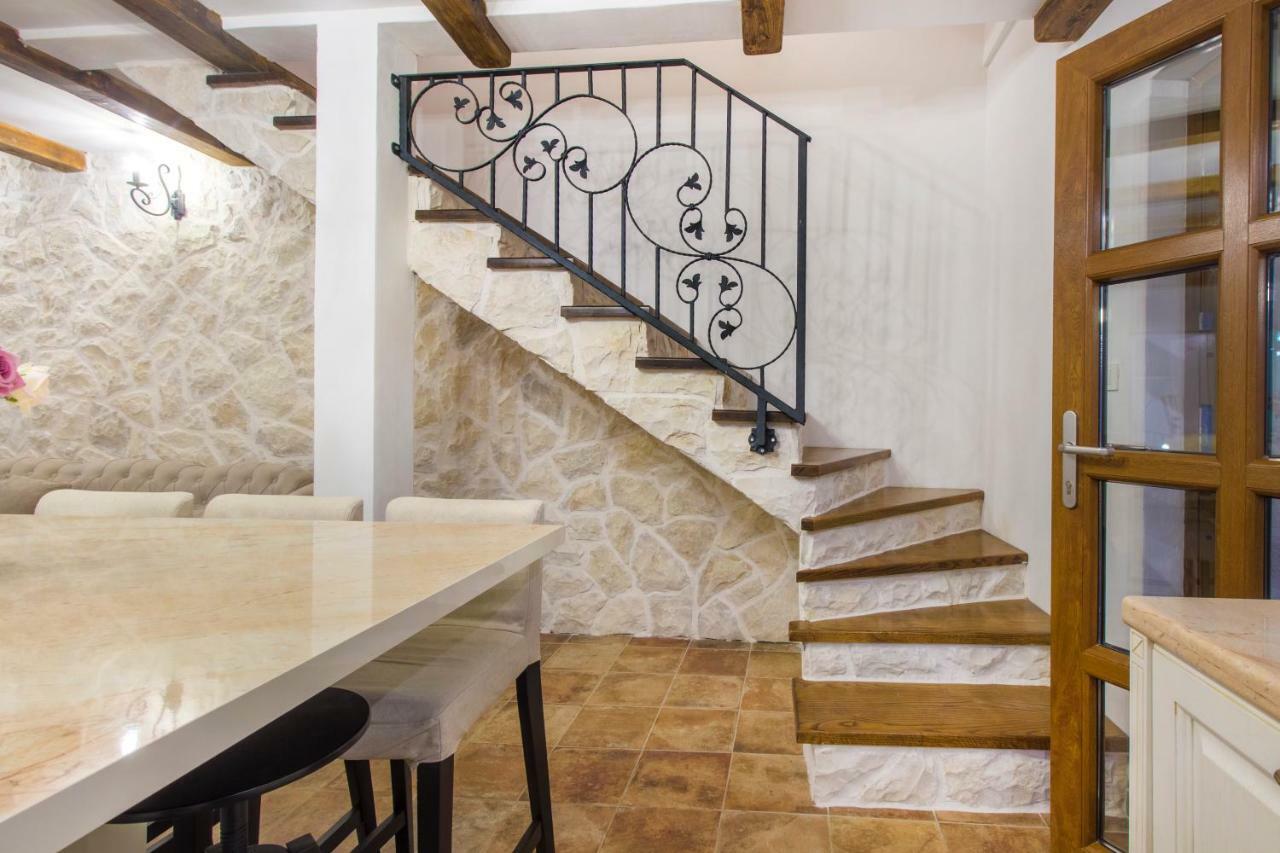 House For Rent Leila Βίλα Σίμπενικ Εξωτερικό φωτογραφία